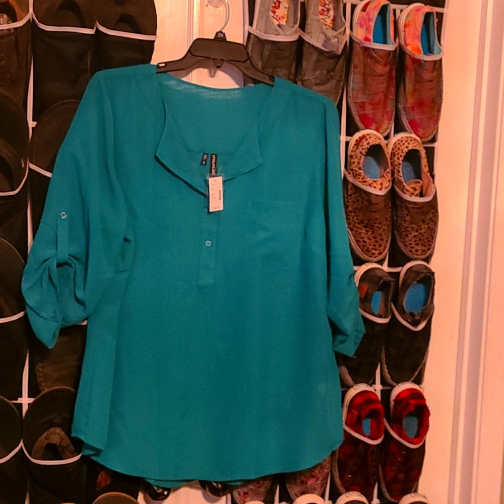 Maurices top